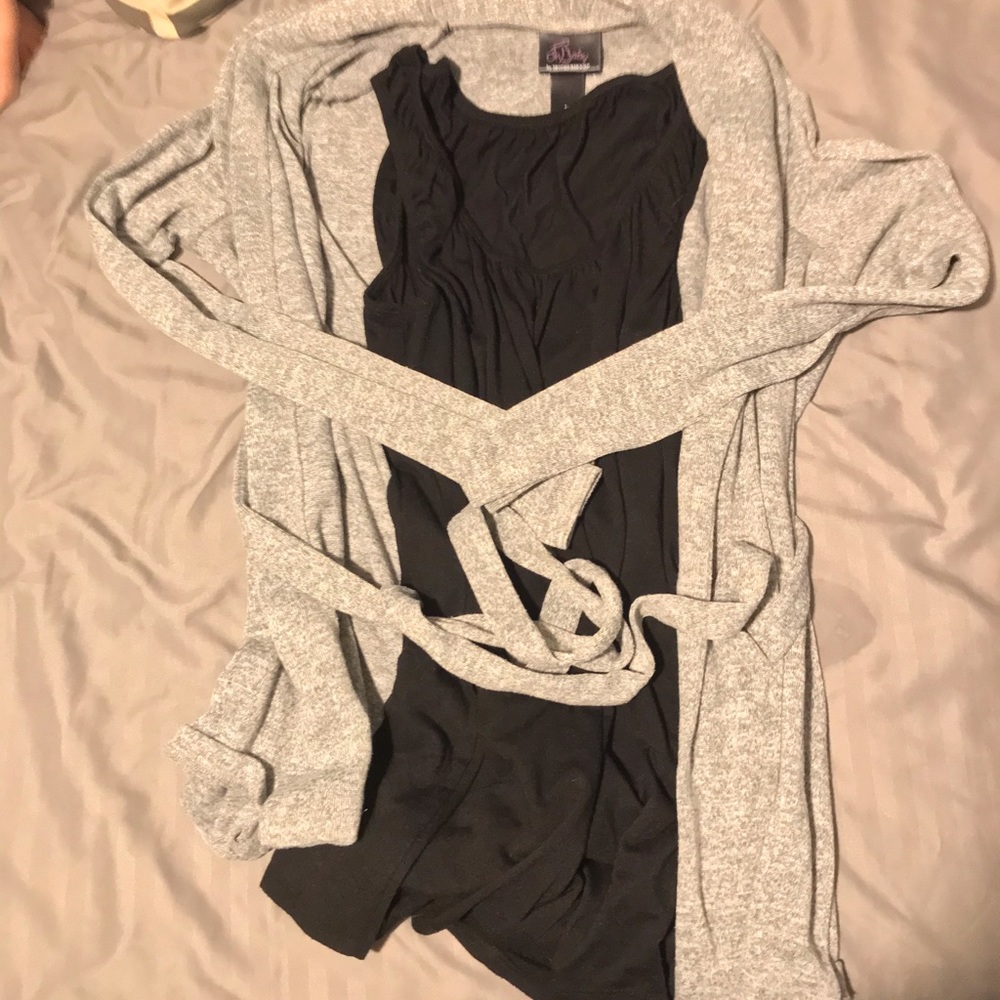 Oh Baby maternity cardigan w/tank top. Size Medium